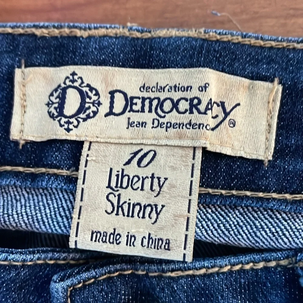 Democracy liberty skinny